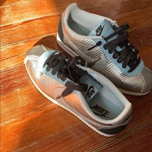Nike Cortez